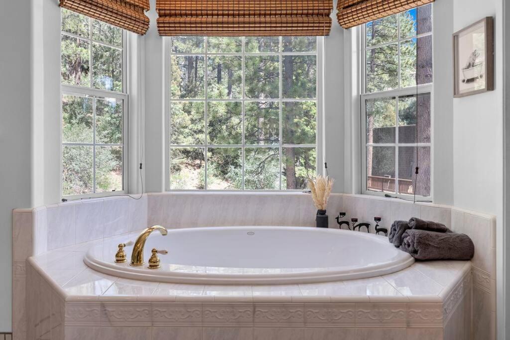 Cozy Cabin Perfect For 2 Families Big Bear Lake Bagian luar foto